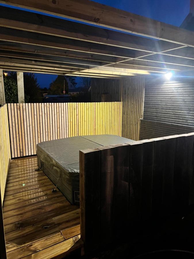 Maison Avec Spa Cote De Granit Rose トレガステル エクステリア 写真